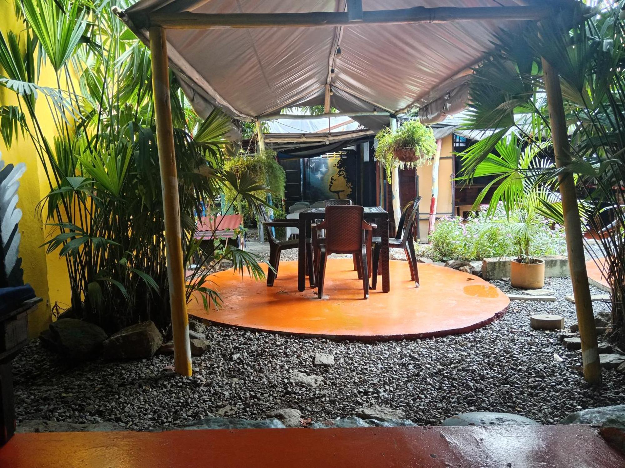 Casona Don Juan Hostel San Gil Exteriör bild
